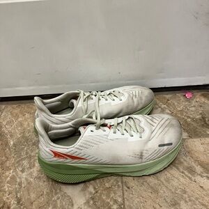 AltraFWD Experience Road-Running Shoes - Men's - Size 9.5 White green